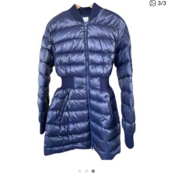 Red Valentino Navy Puffer Coat with elastic band feathers Size 40 US S - Picture 3 of 3